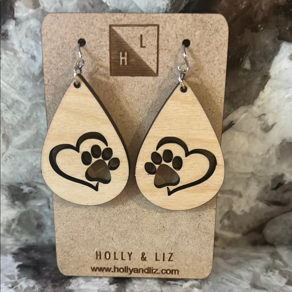 Holly & Liz Handmade Wooden Paw 🐾 Print Dog Mom Earrings